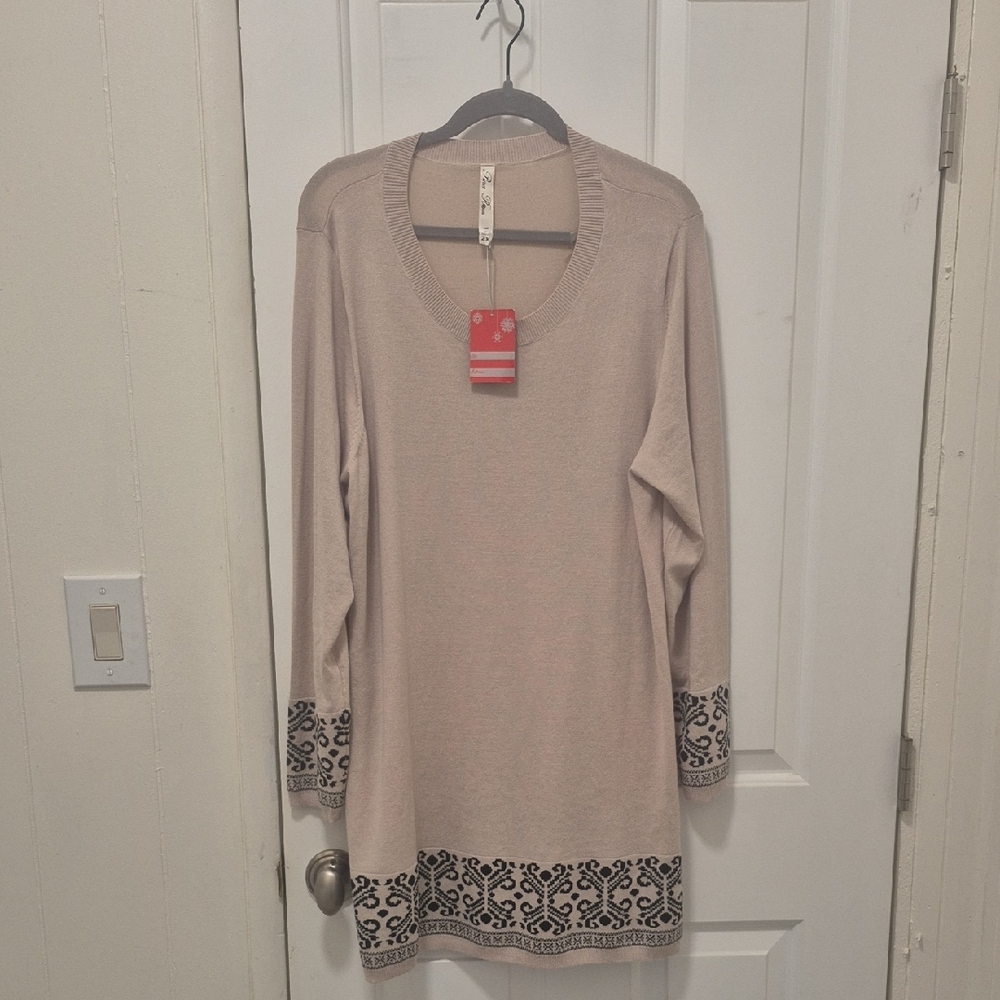 Rina Rossi Cream Sweater with Gray Accents Like New Longer Look 2Xl